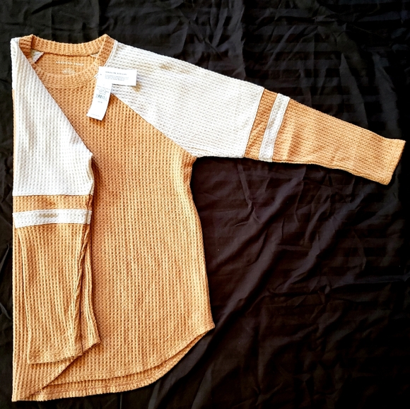 NWT---A.E.O (M) TAN WAFFLE LONG SLEEVES - Picture 5 of 8